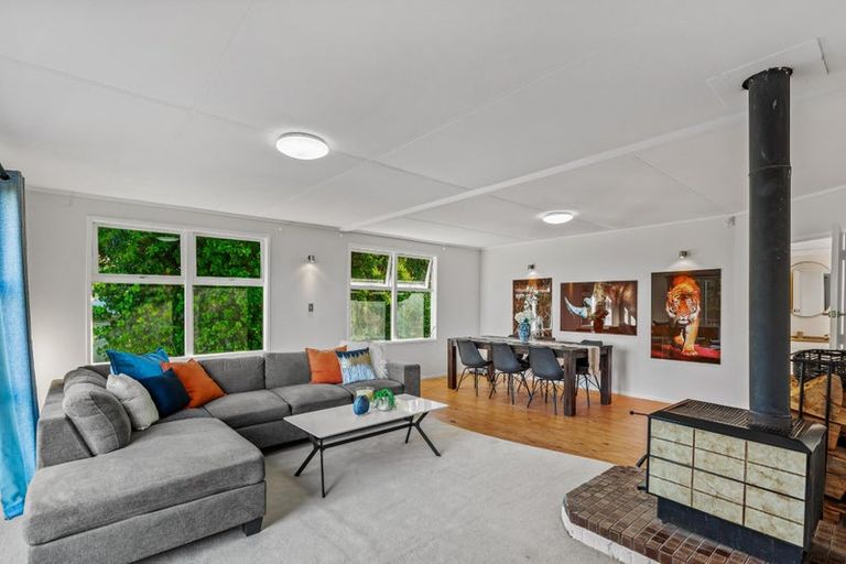 Photo of property in 317 Don Buck Road, Massey, Auckland, 0614