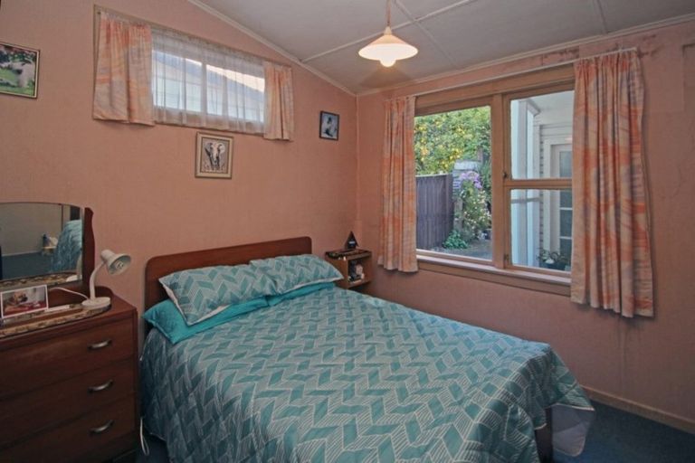 Photo of property in 25 Milton Road, Bluff Hill, Napier, 4110