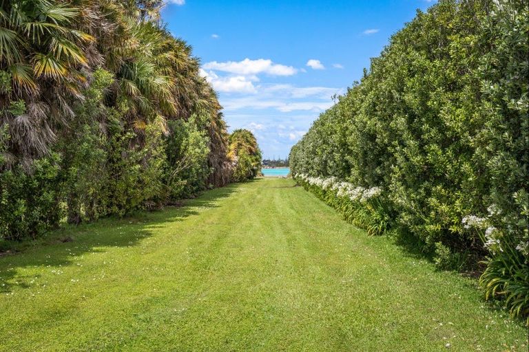 Photo of property in 252a Point Wells Road, Point Wells, 0986