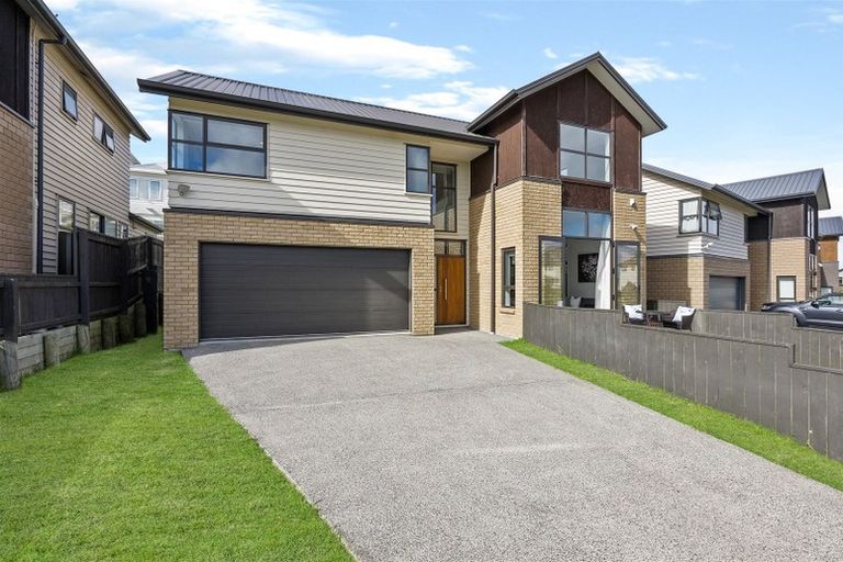 Photo of property in 6 Hirimate Place, Flat Bush, Auckland, 2019