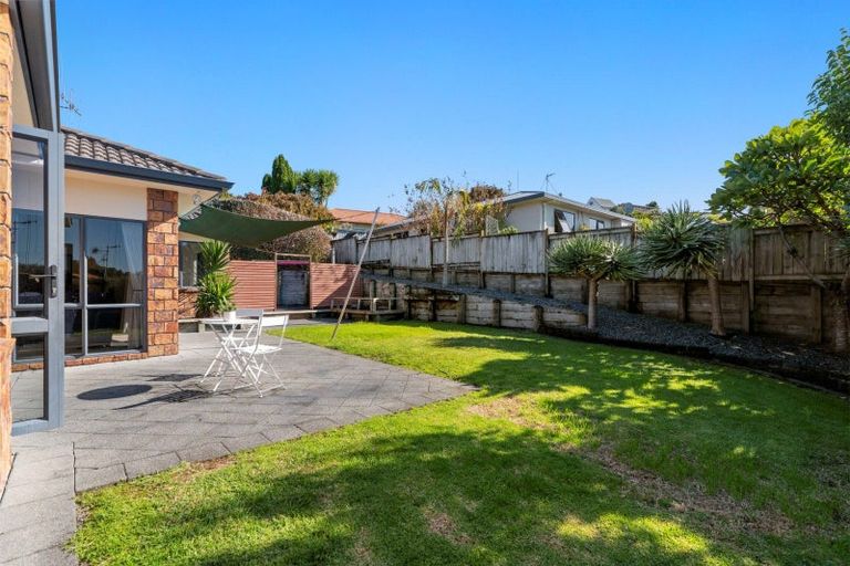 Photo of property in 11 Hawk Place, Welcome Bay, Tauranga, 3112
