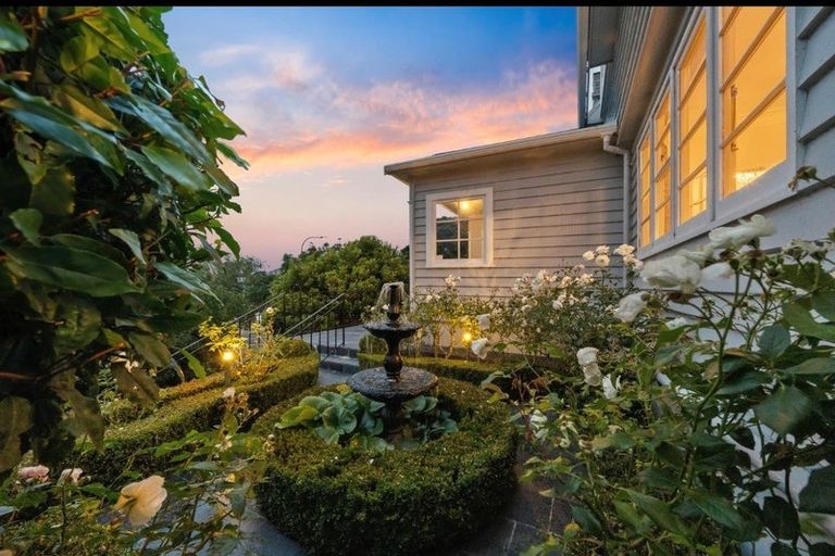 Photo of property in 1 Homewood Avenue, Karori, Wellington, 6012