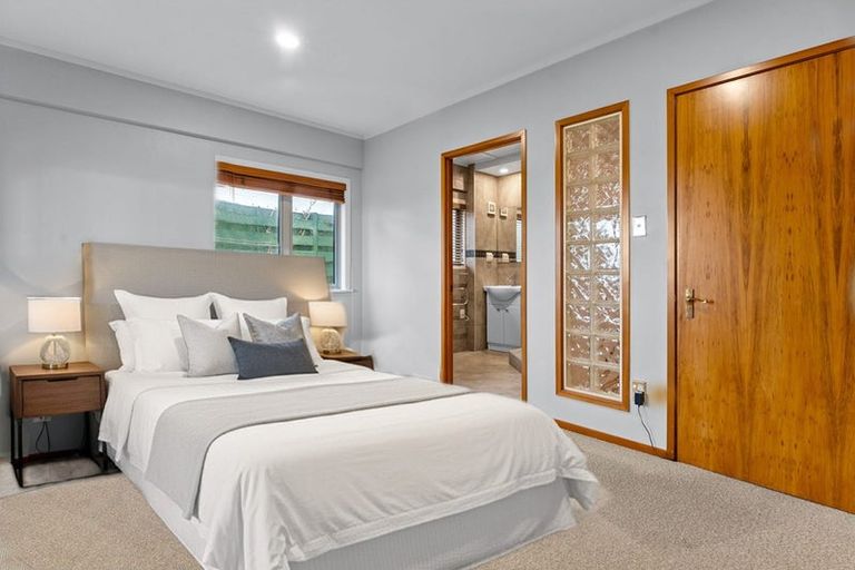 Photo of property in 11 Katui Street, Castor Bay, Auckland, 0620