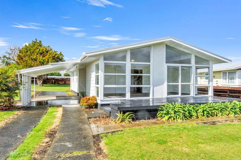 Photo of property in 5 Oturi Road, Waverley, 4510