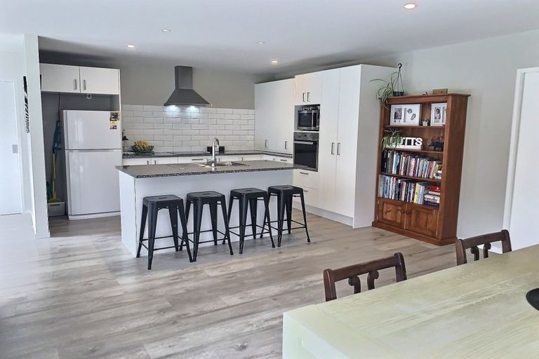 Photo of property in 6 Michelia Lane, Kaukapakapa, Helensville, 0875