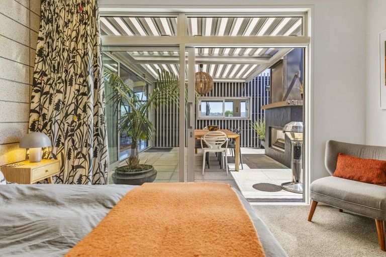 Photo of property in 12 Kurapoto Lane, Rainbow Point, Taupo, 3330