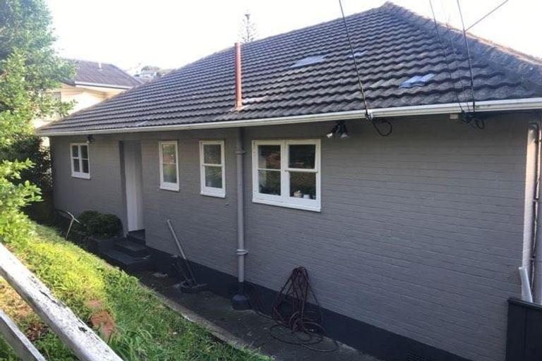 Photo of property in 5 Elphinstone Avenue, Strathmore Park, Wellington, 6022