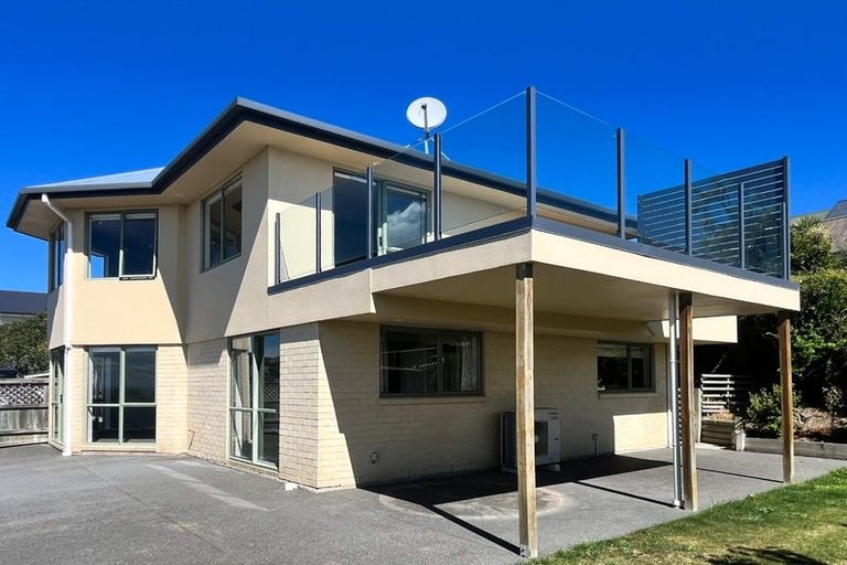 Photo of property in 108a Moncks Spur Road, Redcliffs, Christchurch, 8081