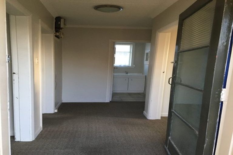 Photo of property in 11 Woodgrove Avenue, North New Brighton, Christchurch, 8083
