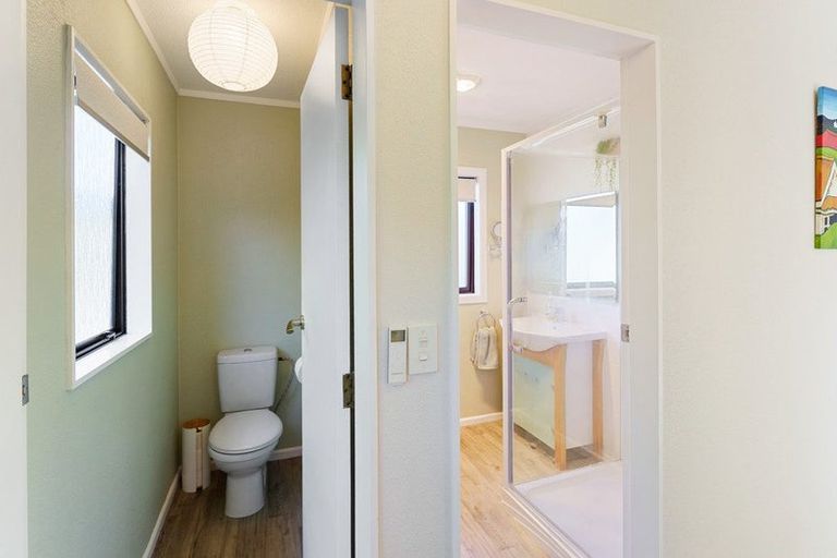 Photo of property in 27a Rauparaha Street, Waikanae Beach, Waikanae, 5036