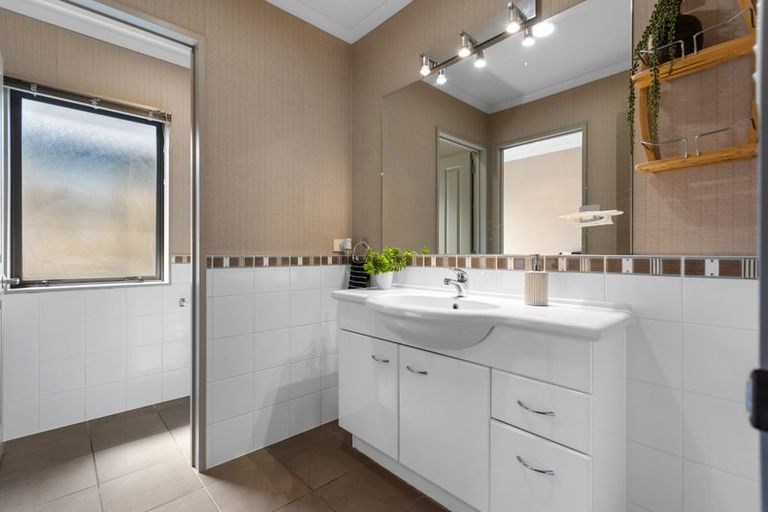 Photo of property in 90 Twin Oak Avenue, Papamoa Beach, Papamoa, 3118