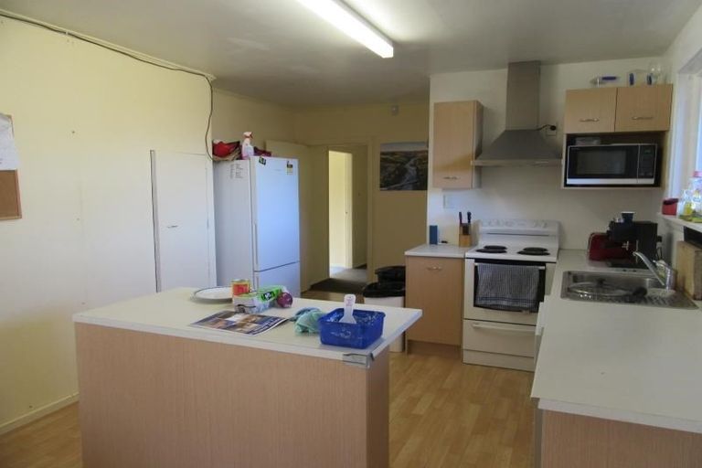 Photo of property in 6 Clonbern Place, Upper Riccarton, Christchurch, 8041