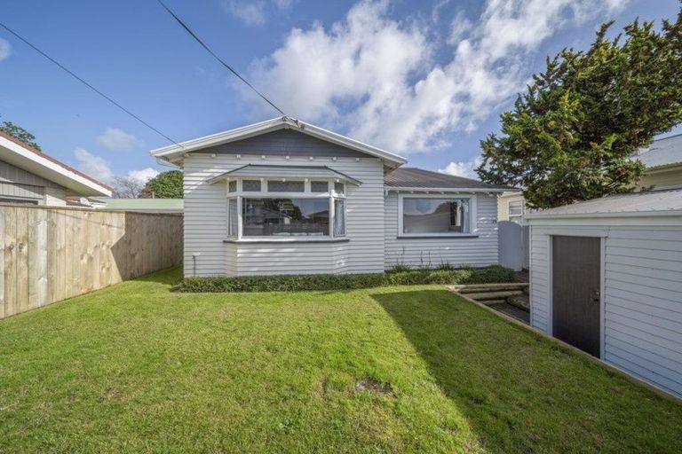 Photo of property in 178 Carrington Street, Lower Vogeltown, New Plymouth, 4310
