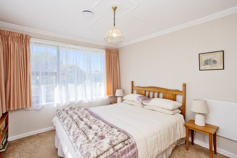 Photo of property in 24 Palmer Street, Grasmere, Invercargill, 9810