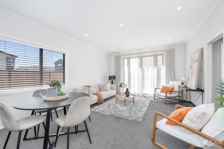 Photo of property in 3 Aston Crescent, Wallaceville, Upper Hutt, 5018