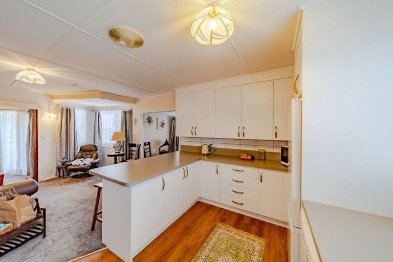 Photo of property in 21 Osler Street, Wairoa, 4108