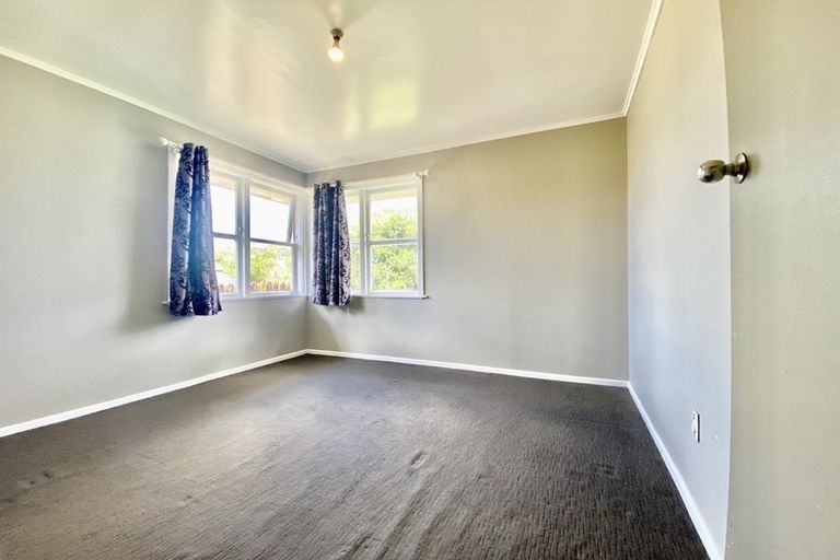 Photo of property in 45 Heyford Close, Mangere, Auckland, 2022