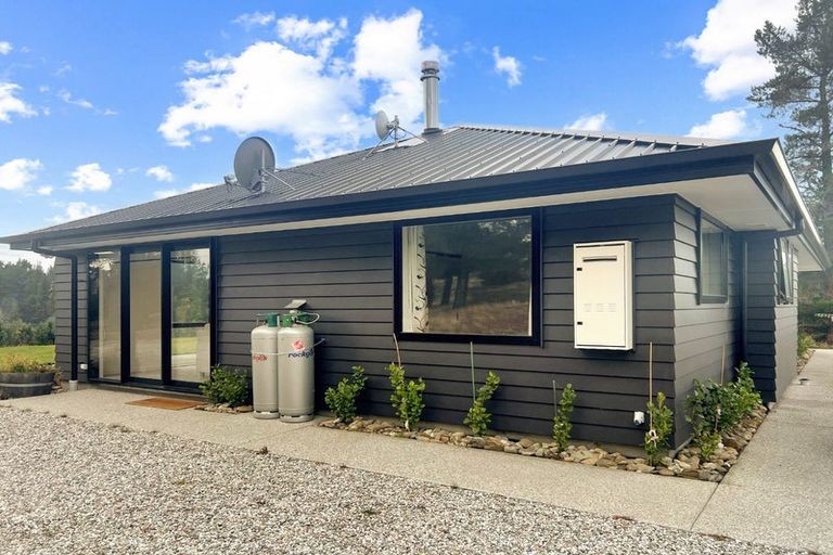 Photo of property in 175 Letts Gully Road, Letts Gully, Alexandra, 9393