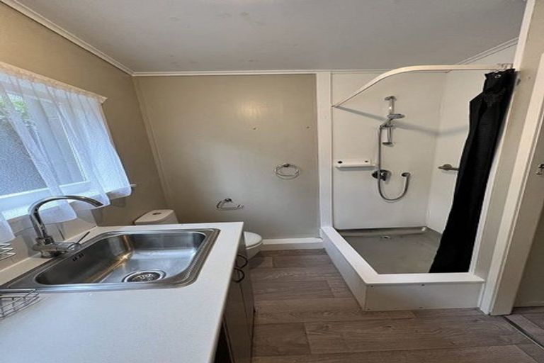 Photo of property in 40 Corunna Road, Milford, Auckland, 0620