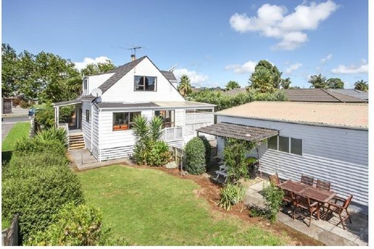 Photo of property in 135 Victoria Street West, Pukekohe, 2120