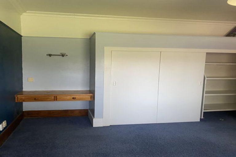 Photo of property in 16 Botanical Road, Takaro, Palmerston North, 4412