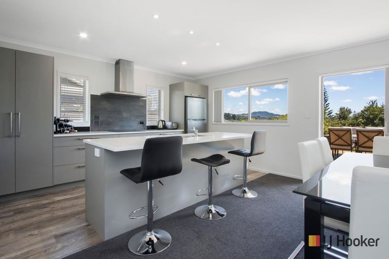 Photo of property in 38 Noble Johnston Drive, Katikati, 3129