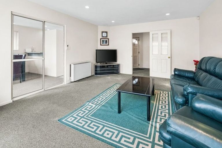 Photo of property in 29a Division Street, Riccarton, Christchurch, 8041