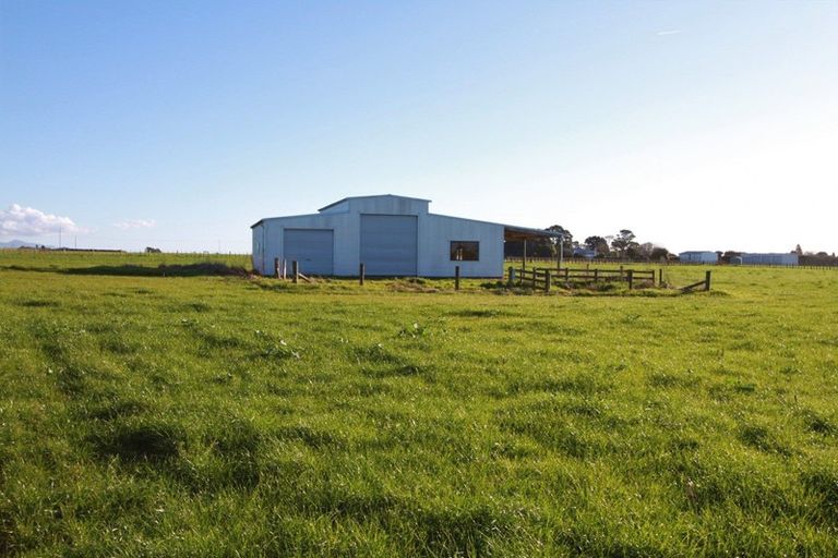 Photo of property in 37 Matarikoriko Road, Brixton, Waitara, 4382