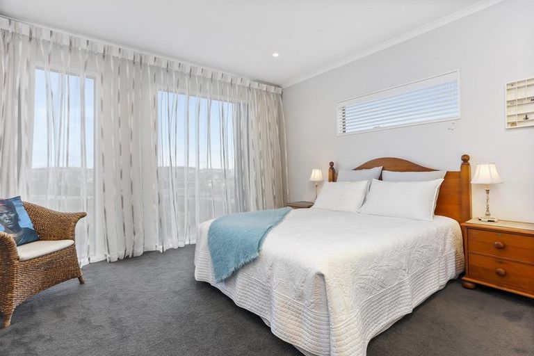 Photo of property in 4 Bomb Point Drive, Hobsonville, Auckland, 0616