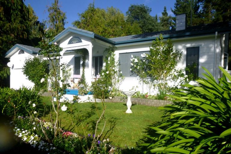 Photo of property in 1664 Kahuranaki Road, Kahuranaki, Havelock North, 4295