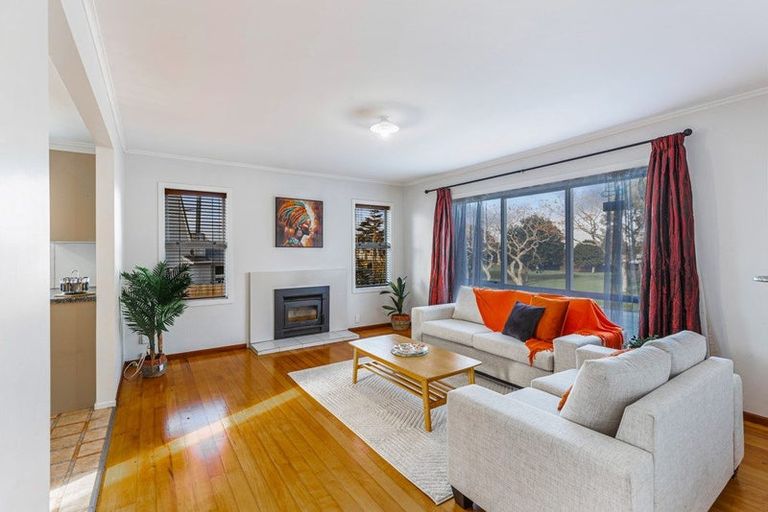 Photo of property in 3 William Avenue, Manurewa, Auckland, 2102