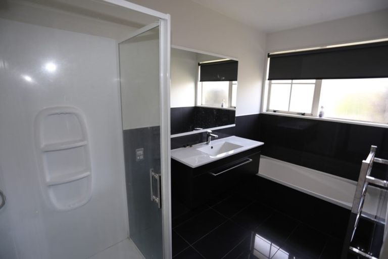 Photo of property in 1/52 Matipo Street, Riccarton, Christchurch, 8041