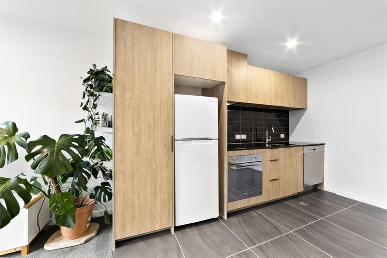 Photo of property in Pinnacle Apartments, W907/160 Victoria Street, Te Aro, Wellington, 6011