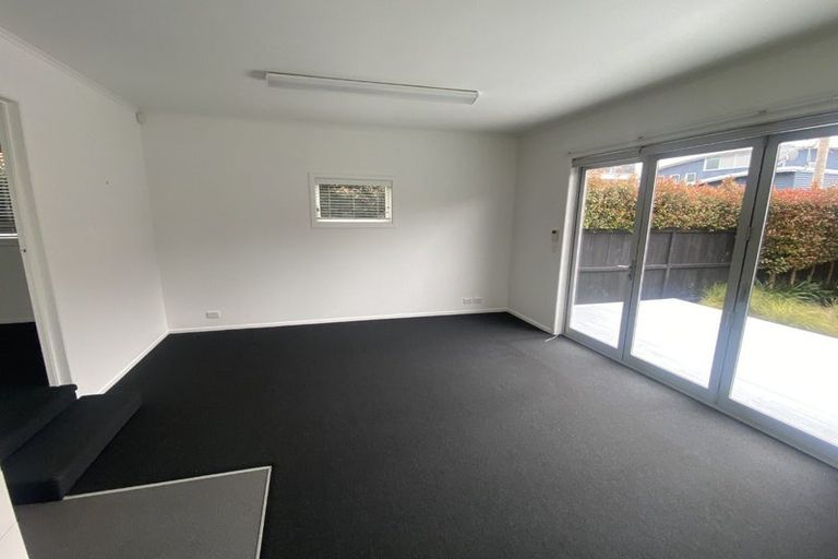 Photo of property in 65 Kiwi Esplanade, Mangere Bridge, Auckland, 2022