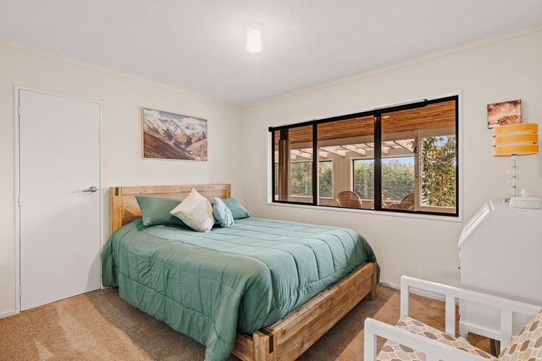 Photo of property in 8 Langstone Street, Welcome Bay, Tauranga, 3112