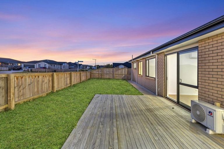 Photo of property in 5 Booker Drive, Tuakau, 2121
