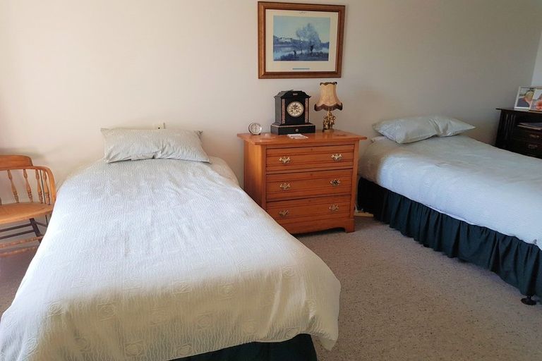 Photo of property in 17 Te Papau Crescent, Diamond Harbour, 8972