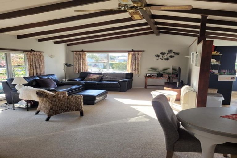 Photo of property in 22 Jellicoe Street, Greytown, 5712