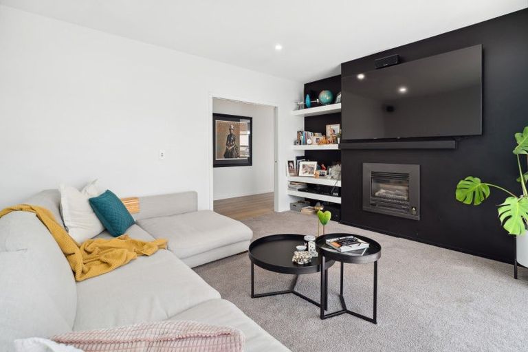 Photo of property in 9 Centre Crescent, Wanaka, 9305