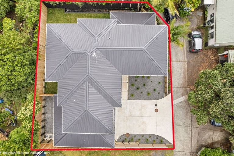 Photo of property in 63a Hellyers Street, Birkdale, Auckland, 0626