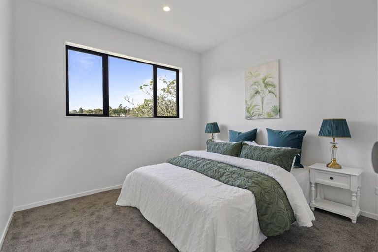 Photo of property in 31c Linwood Avenue, Forrest Hill, Auckland, 0620