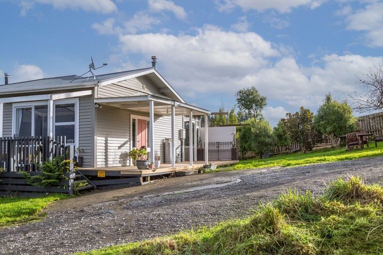 Photo of property in 133 Adelaide Road, Dannevirke, 4930