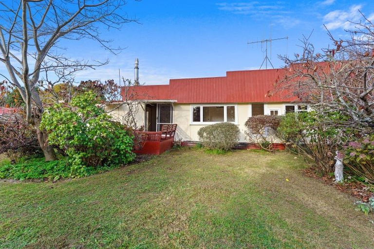 Photo of property in 66 Rahui Road, Otaki, 5512