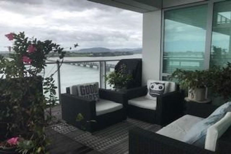 Photo of property in 12/72e Devonport Road, Tauranga, 3110