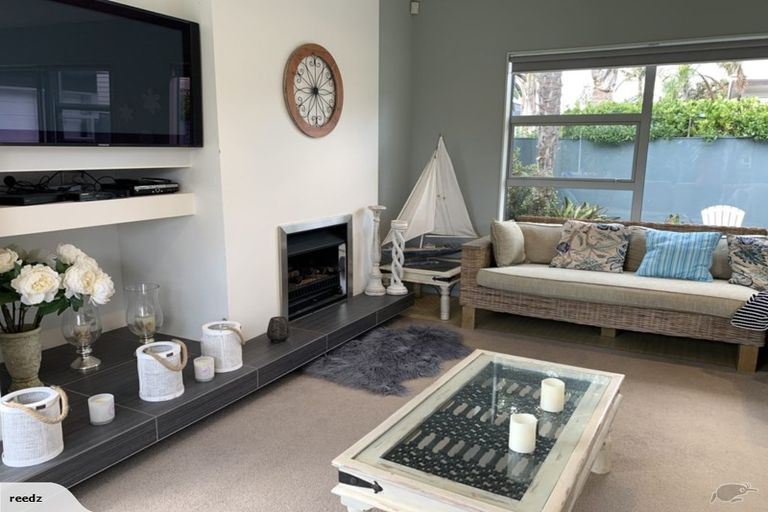 Photo of property in 2 Palm Grove, Waihi Beach, 3611