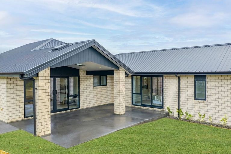 Photo of property in 19b Silverwood Lane, Leamington, Cambridge, 3495