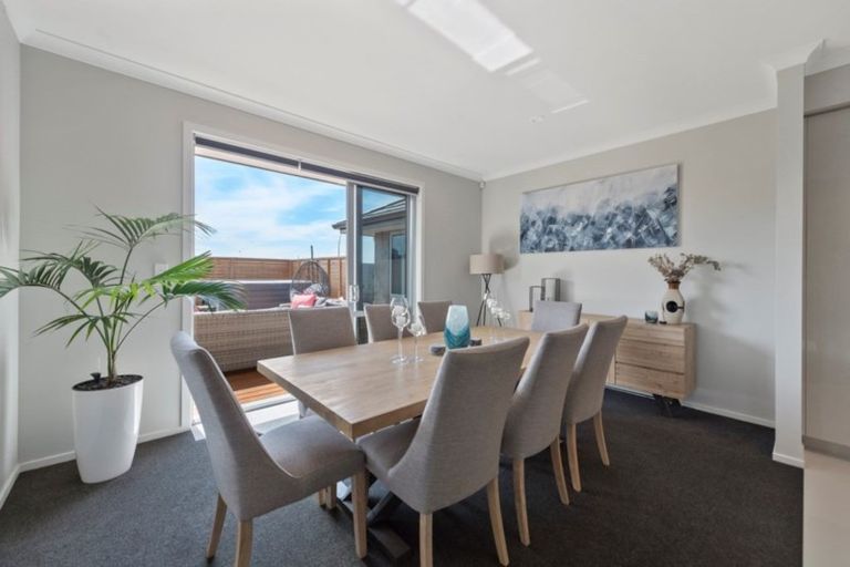 Photo of property in 22 Helen June Avenue, Flagstaff, Hamilton, 3210