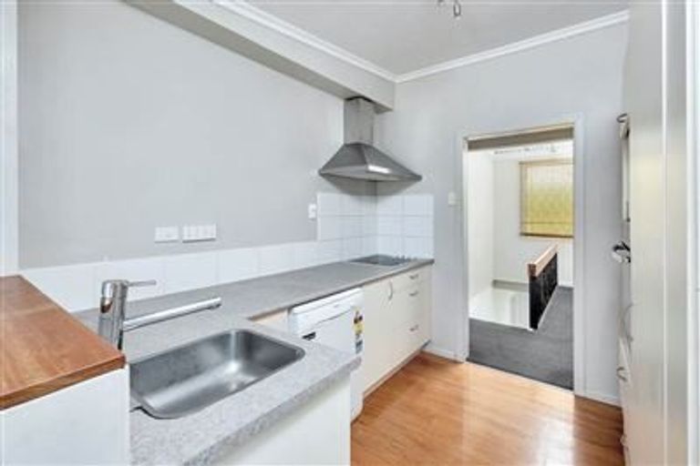 Photo of property in 26 Killarney Avenue, Torbay, Auckland, 0630