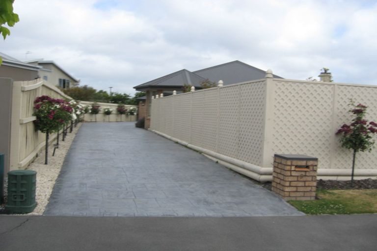 Photo of property in 3 Cayman Close, Shirley, Christchurch, 8052