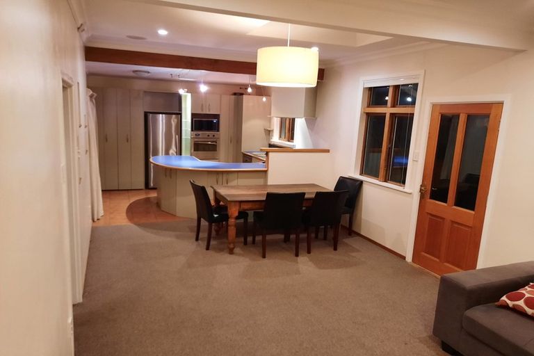 Photo of property in 62 Mortimer Terrace, Brooklyn, Wellington, 6021